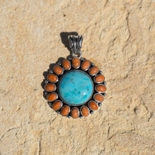 Cargar imagen en el visor de la galería, Reconstituted Turquoise and Coral Sunburst Pendant