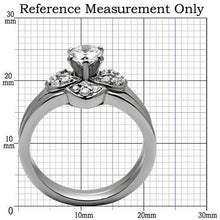 Load image into Gallery viewer, TK099 - High polished (no plating) Stainless Steel Ring with AAA Grade CZ  in Clear