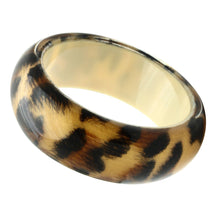 Cargar imagen en el visor de la galería, VL034 -  Resin Bangle with Synthetic Synthetic Stone in Animal pattern