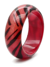 Cargar imagen en el visor de la galería, VL036 -  Resin Bangle with Synthetic Synthetic Stone in Animal pattern